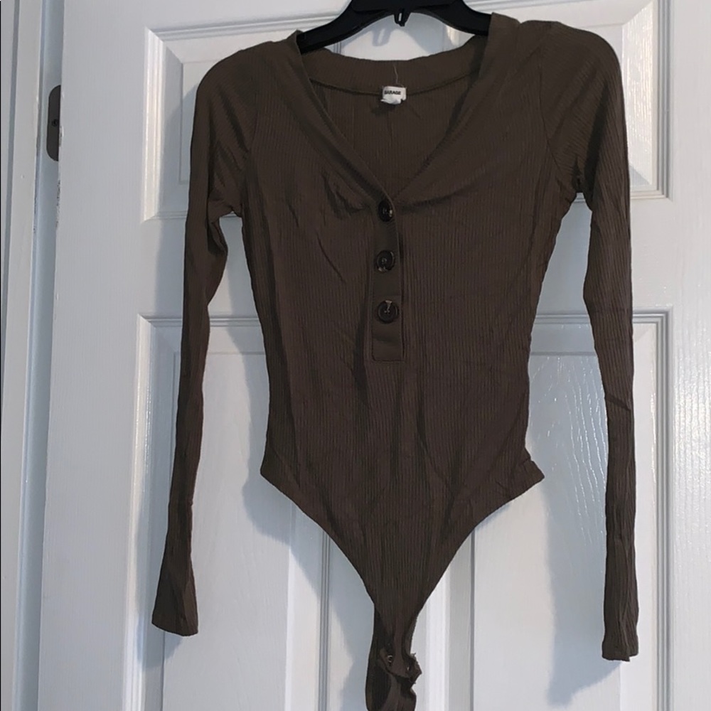 Long sleeve army green body suit.